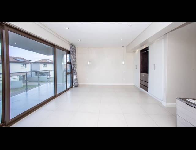 2 BEDROOM TOWNHOUSE FOR SALE IN WINTERSTRAND
